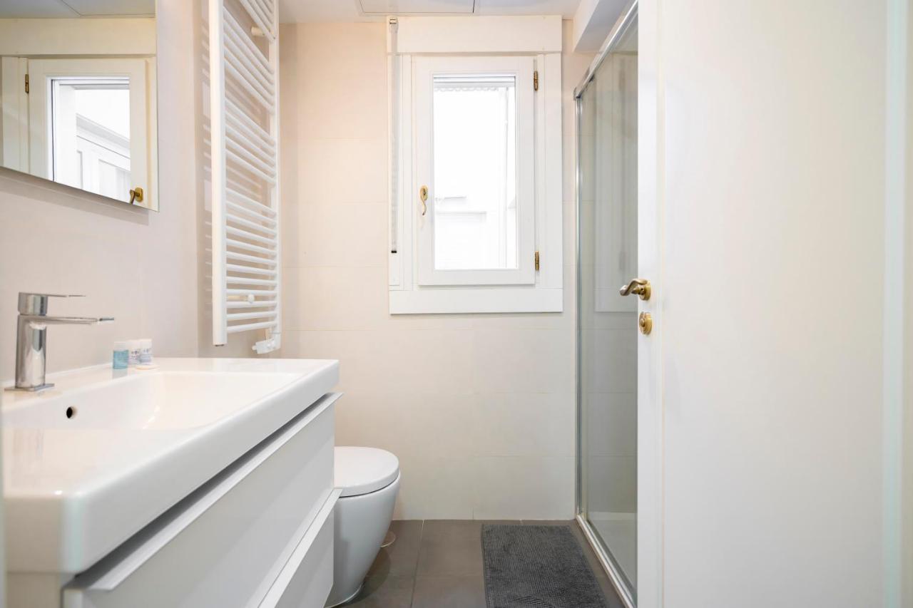 For You Rentals Brand New Apartment At Madrid City Center Wifi Ato55 Luaran gambar